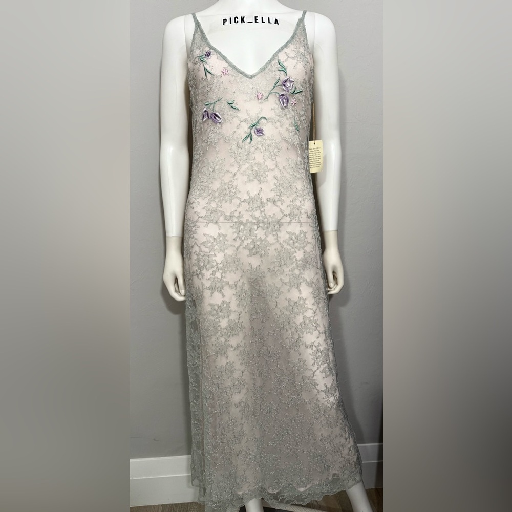 M Victoria's Secret 90’s Vintage Delicate Lace with floral embroidery Slip Dress